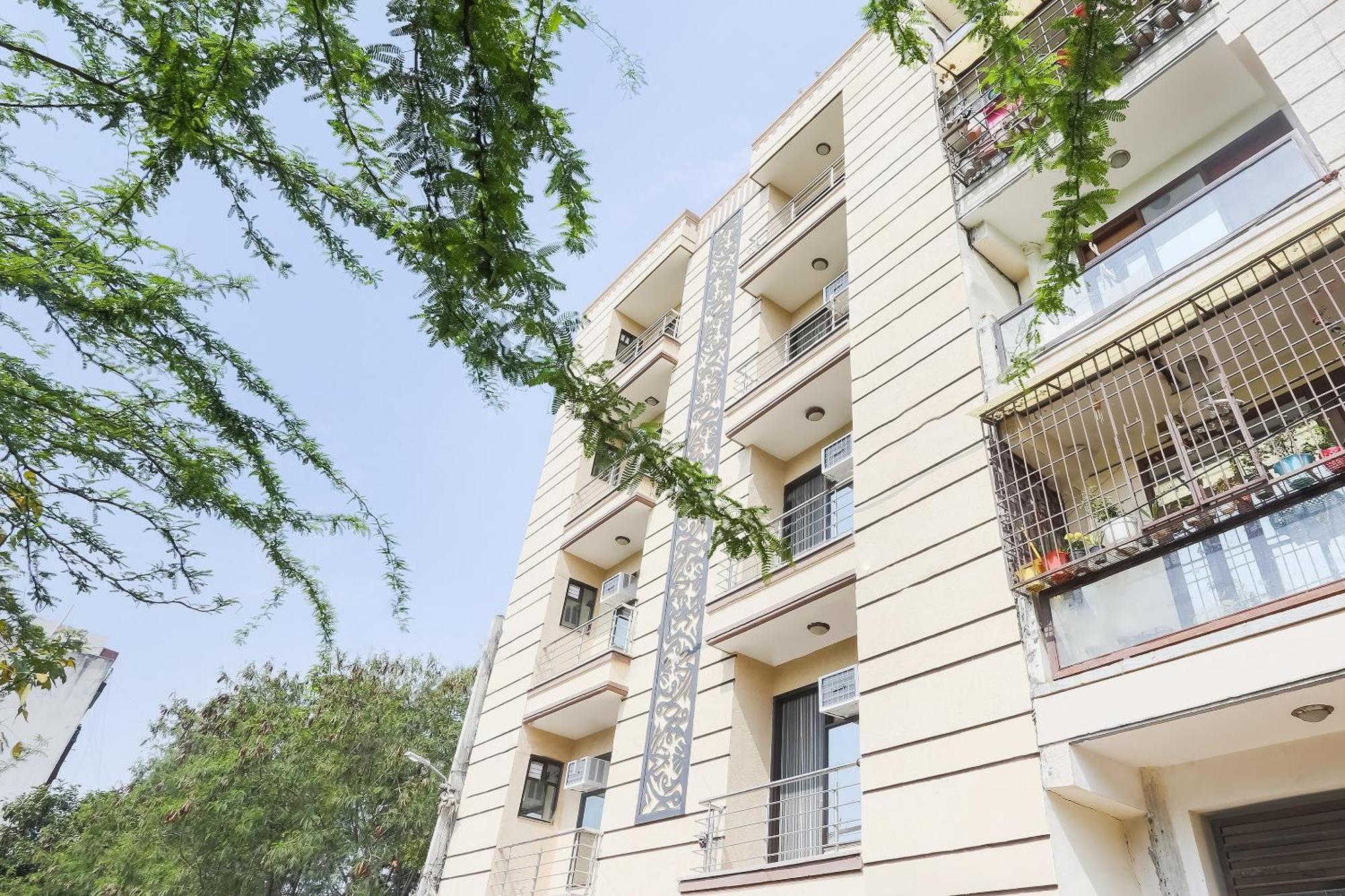 Hotel O Royal Galaxy New Delhi Exterior photo